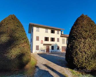 Villa di 275 m² con più di 5 locali a Ponzano Vene