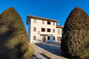 Villa di 275 m² con più di 5 locali a Ponzano Vene