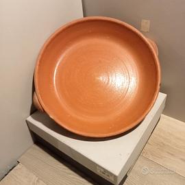 Tegame basso in terracotta con manici  d. cm 30.