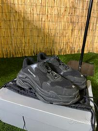 balenciaga triple s