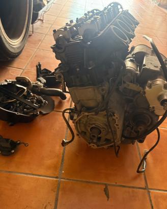 Morore yamaha r1 98/2000
