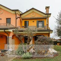 Agna - Porzione di trifamiliare di testa