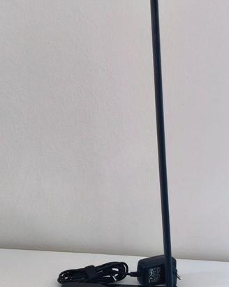Lampada da scrivania LED nera