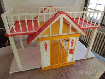 Lotto Barbie con casa, golf cabrio e accessori