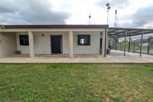 Attività commerciale - Floridia