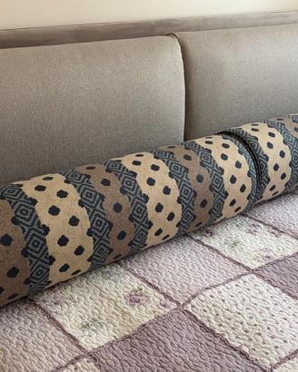Quattro Cuscini a rullo per divano / letto