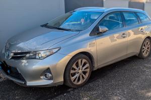 Auris Hybrid station wagon