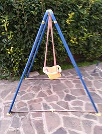 Altalena per bambini piccoli.