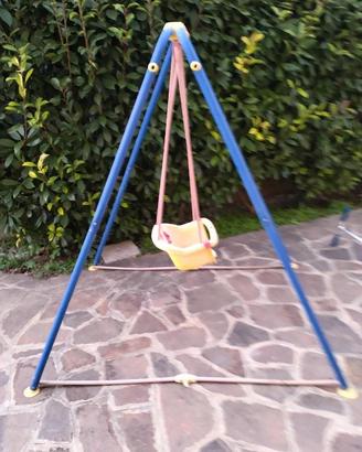 Altalena per bambini piccoli.