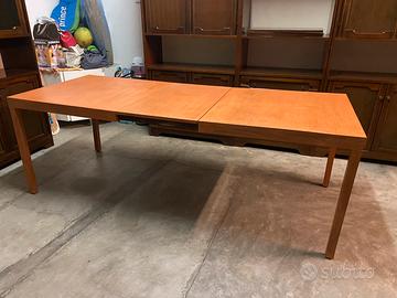 Tavolo wenge riverniciato