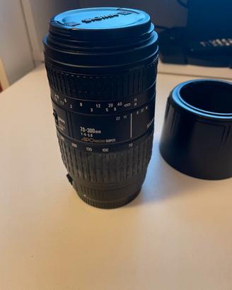 Obiettivo Sigma 70-300mm f4-5.6 APO Macro Super