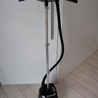 ferro da stiro verticale SteamOne