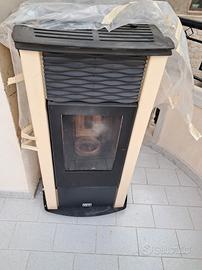stufa a pellet per termosifoni/fancoil