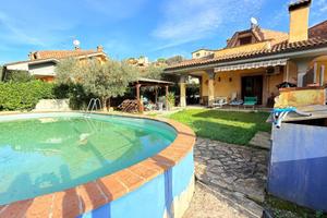 PORZIONE DI BIFAMILIARE A CAPENA