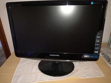 Monitor tv e decoder digitale