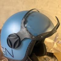 Casco jet momo design