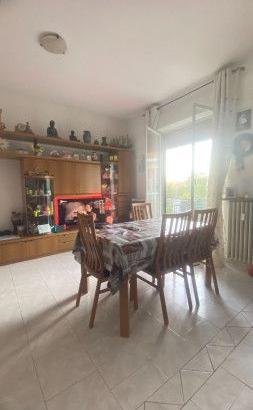 TRILOCALE CON BOX