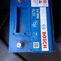 Batteria auto  bosh 60ah