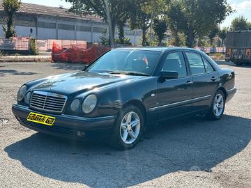 Mercedes-benz E 200 Benzina/GPL cat Elegance