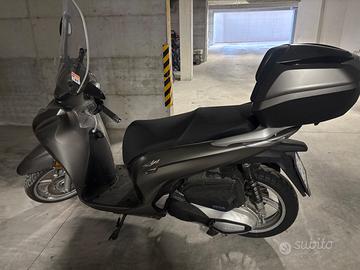 Scooter Honda SH 350 del 2002