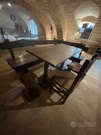 Tavolo legno rustico con sedie e panca