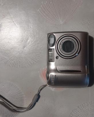 nikon colpix 4600