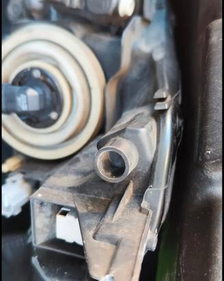 Faro anteriore Peugeot 108 originale