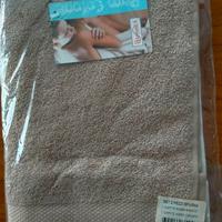 Due asciugamani misure 40x60