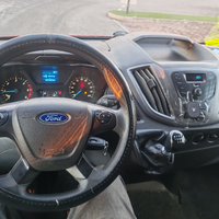 Ford Transit con sponda idraulica euro 6