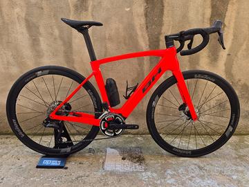 E-Bike BH CORE RACE CARBON