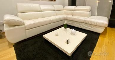 DIVANO ANGOLARE 3x2 METRI – €200