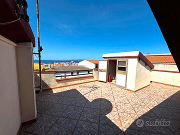 Villa indipendente con terrazza vista mare, cortil