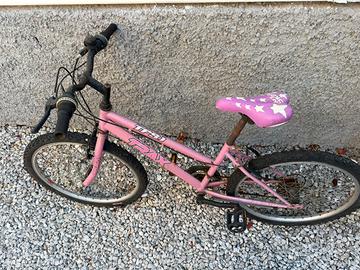 Tre mountain bike