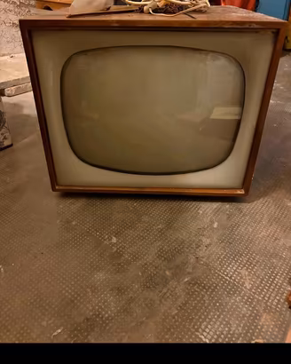 TV Vintage d'Epoca Anni '50/'60 in Legno Arredo