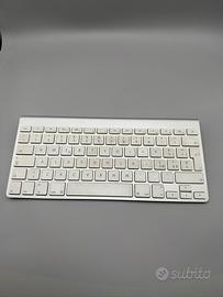 Apple Wireless Keyboard A1314 – Bluetooth QWERTY