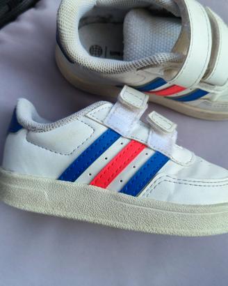 Sneakers Adidas bambino 22