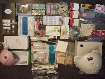 Kit ricostruzione unghie, lampade led e..