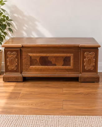 Cassapanca il legno vintage lavorata