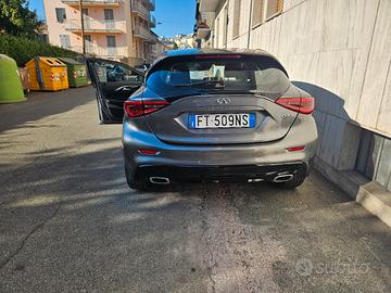 infiniti q30 15d dct premium 