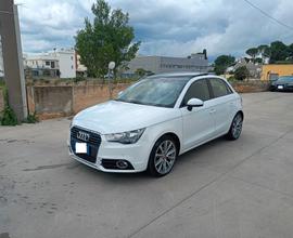 AUDI A1 SPORTBACK 1600 DIESEL STRONIC TETTO E PELL