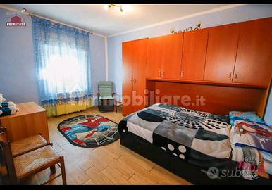 Mobile ponte con letto matrimoniale 