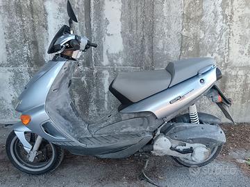 Aprilia sr125