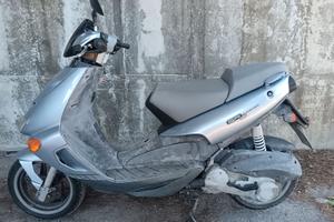 Aprilia sr125