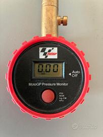 MANOMETRO PRESSIONE GOMME  DIGITALE AUTO/MOTO