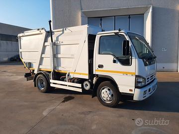 costipatore Tecno Merlo su Isuzu 75 q.li