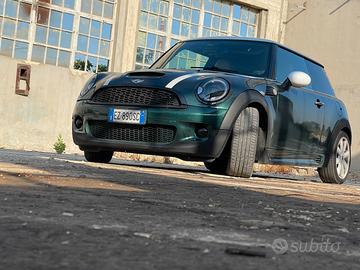 Mini Cooper 1,6 D John Cooper Works