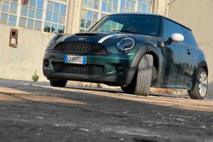 Mini Cooper 1,6 D John Cooper Works