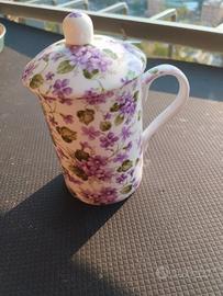 tisaniera in fine porcellana con decoro violets