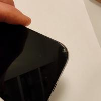 Iphone 16 schermo scheggiato