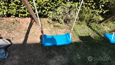 Altalena in legno da giardino 